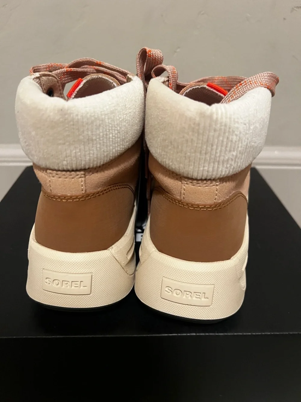 Sorel ONA 503 Hiker Boot | Canoe | size 6.5